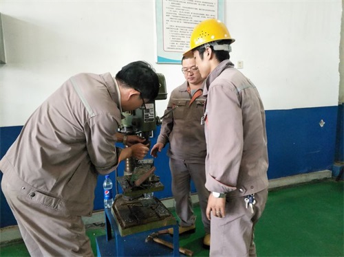 致敬我们奋力奔跑的2019 滦州职教中心计算机技术培训的使命之路